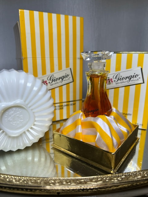 Giorgio Beverly Hills extrait 7,5 ml et savon parfumé 100 g. Vintage