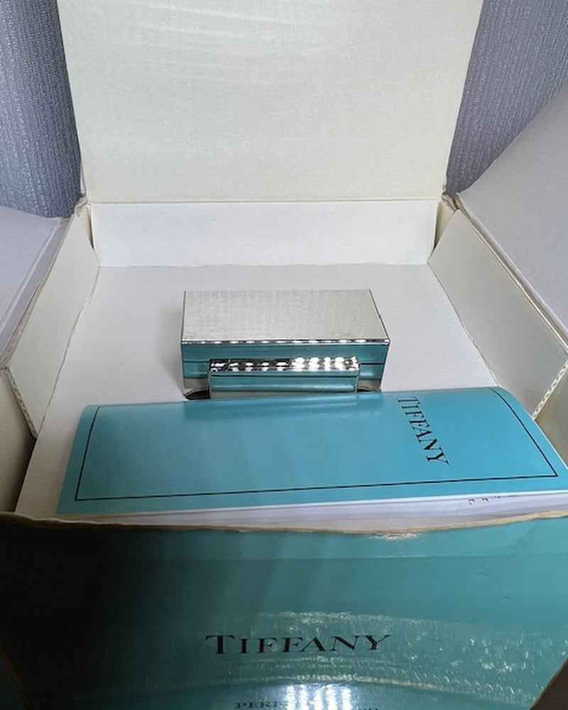 Tiffany Tiffany parfum poudre 150 g. Rare vintage 1986. Scellé