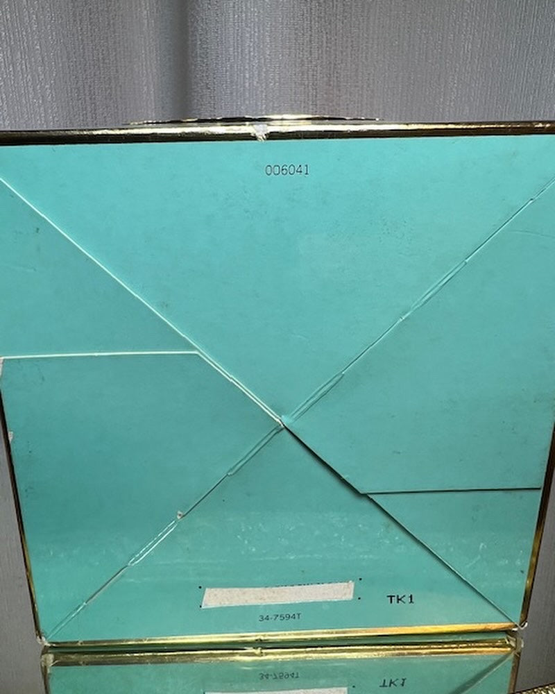 Tiffany Tiffany parfum poudre 150 g. Rare vintage 1986. Scellé