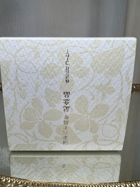 Violet edp 45 ml Kose (Japon). Rare, édition limitée vintage. Flacon en cristal.