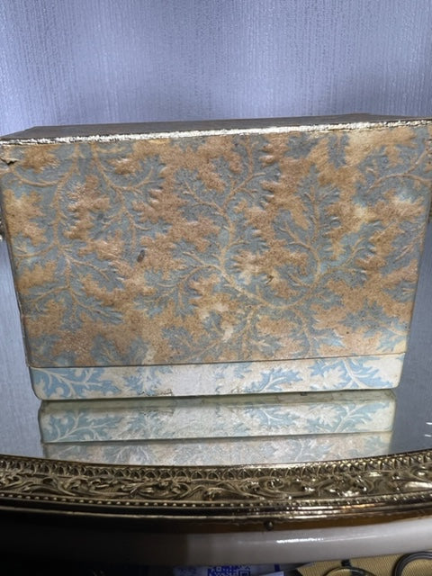 Coffret de parfums Fragonard extrait. Flacon en cristal extrêmement rare des années 1950, 3x14 ml.