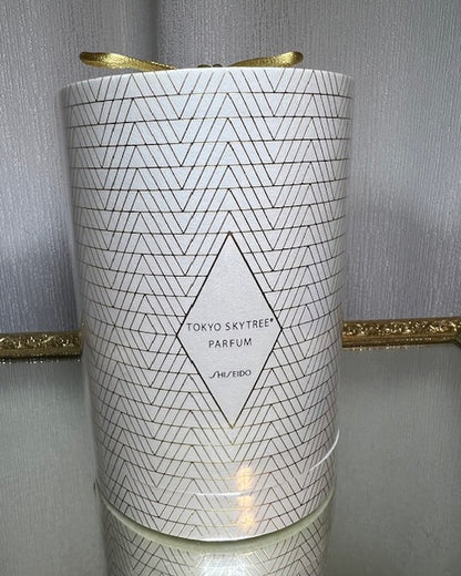 Shiseido Tokyo Sky Tree puro profumo 30 ml. Rara, prima edizione vintage. Sigillato