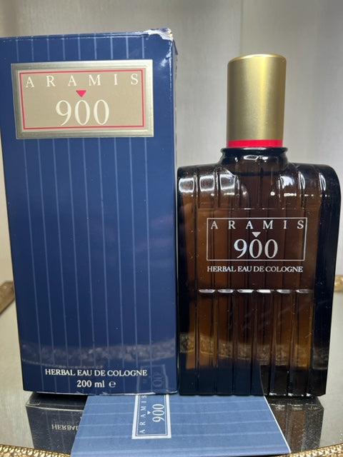 Aramis 900 Aramis Herbal cologne 200 ml. Vintage 1973. Sealed bottle