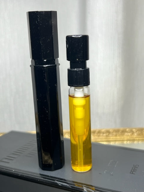 Nombre Noir Shiseido extrait 11 ml. Rare, vintage 1982. Flacon scellé