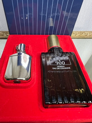 Aramis 90 herbal cologne perfume set. Edc 50 ml and silver case. Vintage 1973