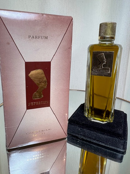 Nefertiti Chabrawichi pure parfum 50 ml. Rare vintage 1970s.