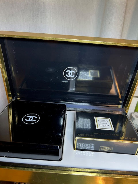 Coco parfum Chanel luxury set parfum powder 150 g and parfum savon 150 g Vintage