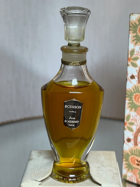 Ecusson Jean d’Albret Extrait 1/2 oz. Vintage 1970s. Sealed bottle.
