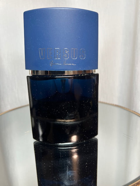 Versace Versus Uomo edt 100 ml. Vintage. Box without. Not full (60%).