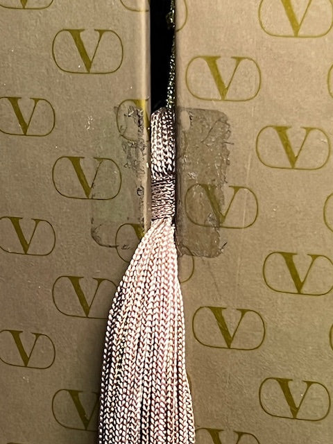 Valentino Valentino exclusively original 1978 edition extrait (pure parfum) 1000 ml Crystal bottle and original silk box. Fantastic!