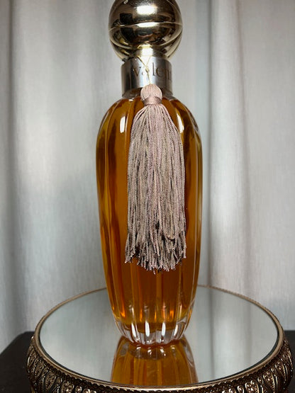Valentino Valentino exclusively original 1978 edition extrait (pure parfum) 1000 ml Crystal bottle and original silk box. Fantastic!