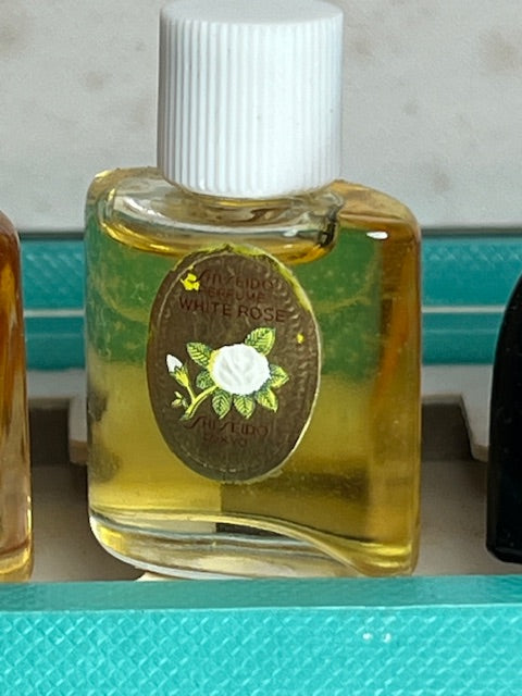 Set profumo Shiseido collezione oro 5 profumi. Vintage 1963. Flaconi non usati