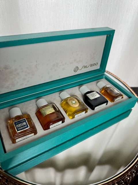 Set profumo Shiseido collezione oro 5 profumi. Vintage 1963. Flaconi non usati