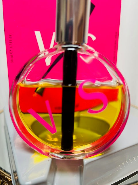 V/S Versus Versace edt 50 ml. Rare, vintage 1998.