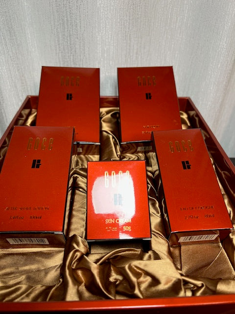 Goce Kanebo perfume set luxury edition. Vintage 1991.