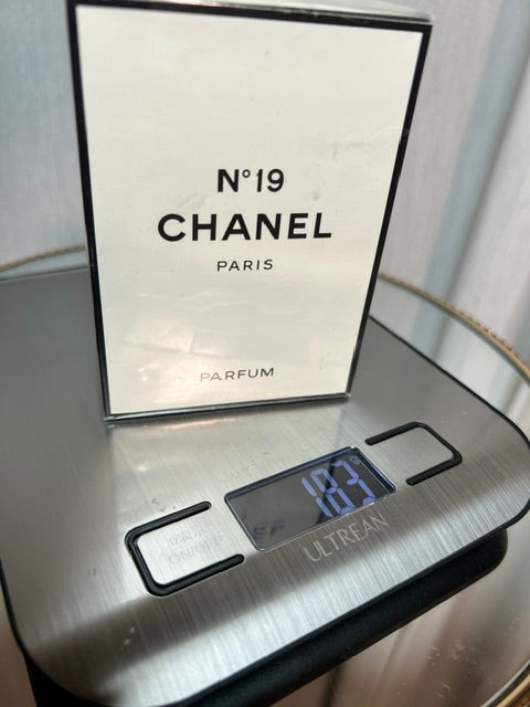 Chanel no 19 extrait 28 ml vintage extremely rare 1970.