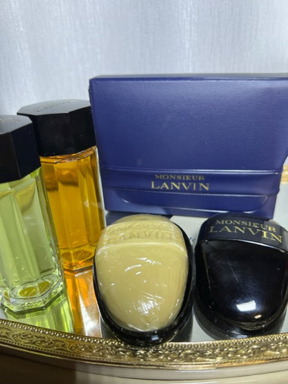 Coffret parfum Monsieur Lanvin 60 ml EDT, 60 ml après-rasage, savon. Vintage 1970.