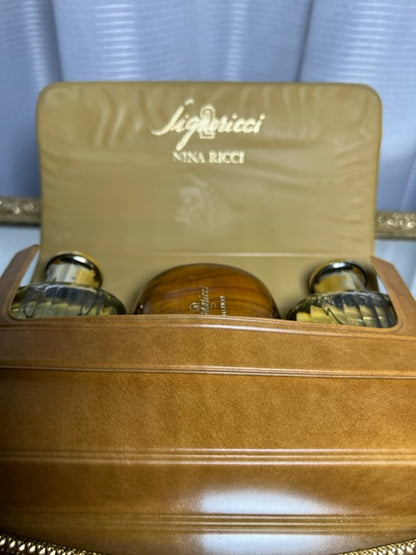 Signoricci 2 Nina Ricci coffret parfum edt 50 ml, AS 50 ml. Savon 90 g. Vintage années 70