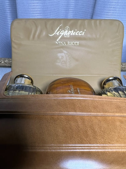 Signoricci 2 Nina Ricci coffret parfum edt 50 ml, AS 50 ml. Savon 90 g. Vintage années 70