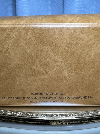 Signoricci 2 Nina Ricci coffret parfum edt 50 ml, AS 50 ml. Savon 90 g. Vintage années 70