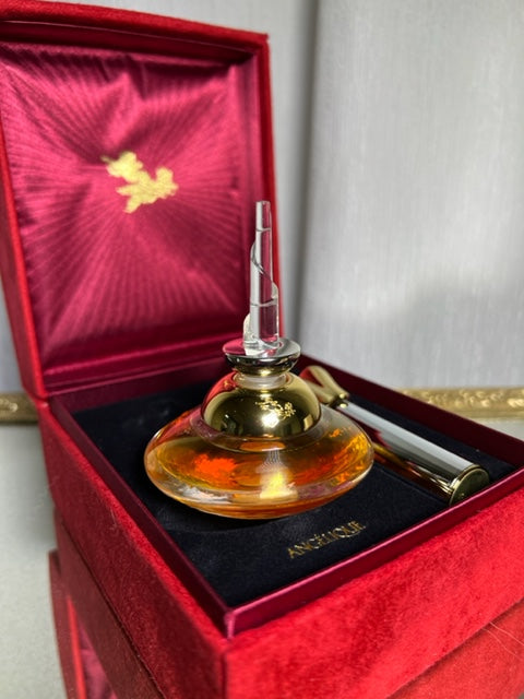 Angelique Shiseido perfume set extrait 20 ml and extrait 7,5 ml luxury velvet  box. Vintage 1990s