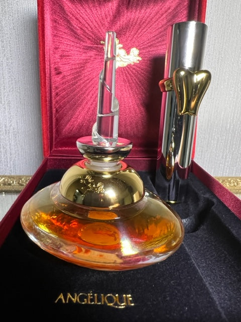 Angelique Shiseido perfume set extrait 20 ml and extrait 7,5 ml luxury velvet  box. Vintage 1990s