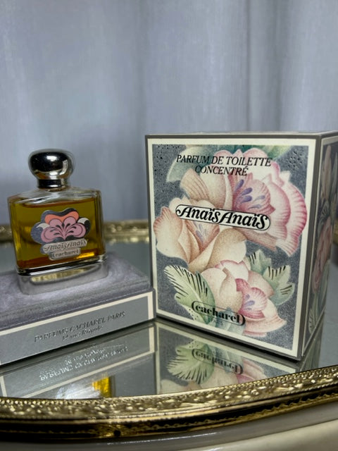 Anais Anais Cacharel parfum concentrée 14 ml. Vintage 1978. Sealed bottle