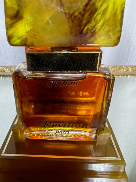 Revillon Revillon 4 extrait 15 ml. Vintage années 70. Flacon scellé