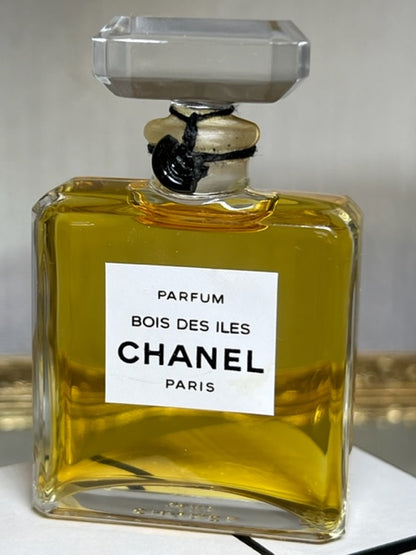Bois des Iles Chanel extrait 14 ml. Vintage 1970s. Sealed bottle