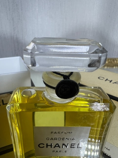 Chanel Gardenia extrait 14 ml. Vintage 1970s. Sealed bottle