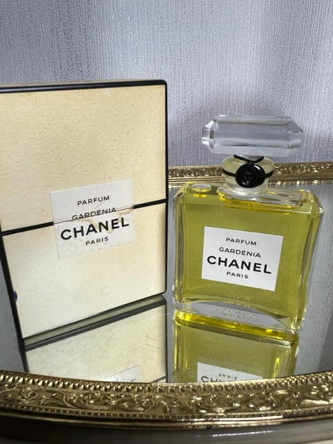 Chanel Gardenia extrait 14 ml. Vintage 1970s. Sealed bottle