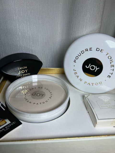 Coffret de parfum Jean Patou Joy. Millésime 1970.