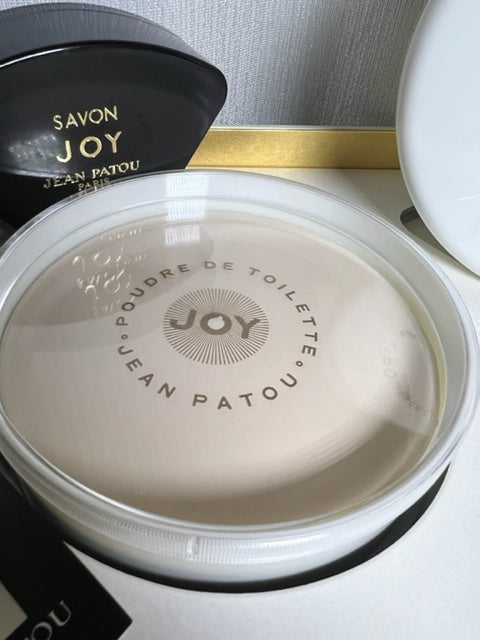 Jean Patou Joy perfume gift set. Vintage 1970.