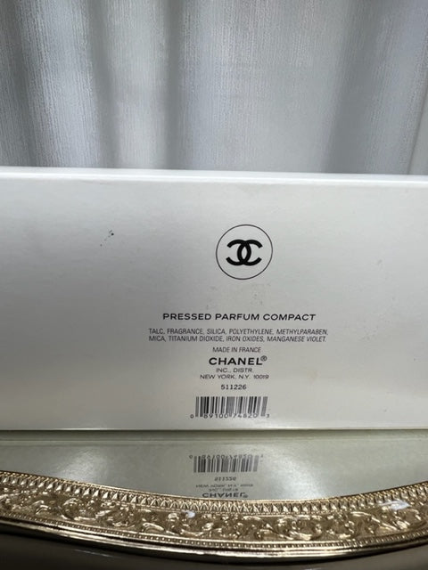 Chanel No 5 parfum pressed. Rare, vintage. Sealed