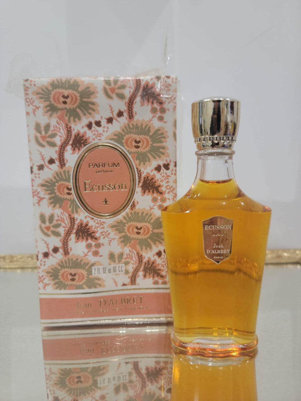 Ecusson Jean d'Albret Extrait 60 ml (2 fl oz). Vintage 1970. Best!