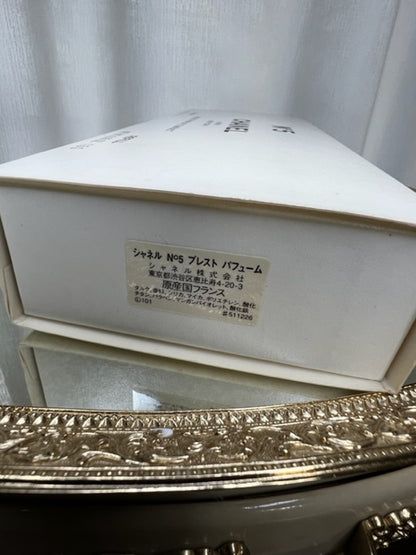 Chanel No 5 parfum pressed. Rare, vintage. Sealed