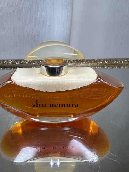 Shu Uemura Shu Uemura parfum pur 30 ml. Vintage 1989. Sans boîte. Flacon scellé. Superbe état
