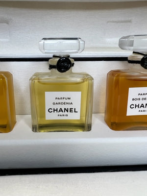 Chanel parfums set Bois des Iles, Gardenia, Cuir de Russie (7,5 ml extrait x 3). Sealed bottles