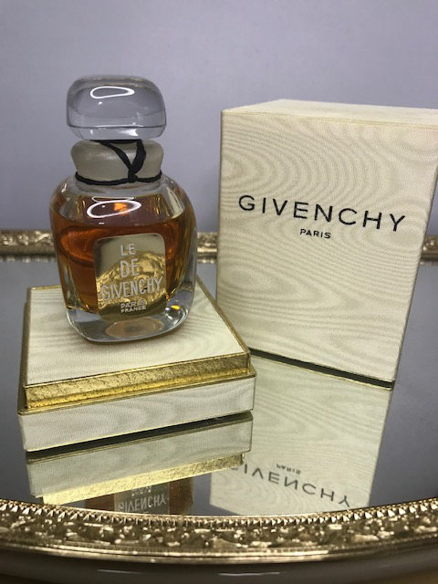 Le de Givenchy pure parfum 30 ml. Extreme rare original 1957. Crystal bottle. Sealed