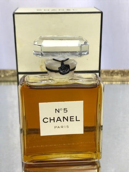 Chanel No 5 extrait 28 ml (PM). Rare original 1961 edition. Sealed bottle