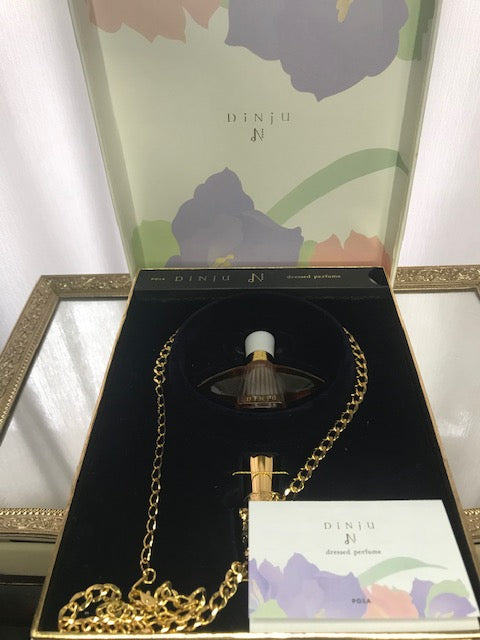 Coffret parfum Dinju Pola. Extrait 8 ml et pendentif doré. Rare, vintage 1998.