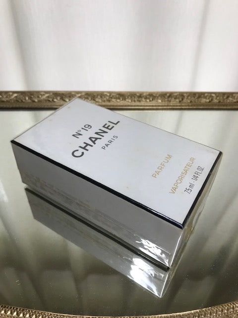 Chanel No 19 pure parfum 15 ml. Vintage 1990. Sealed – My old perfume