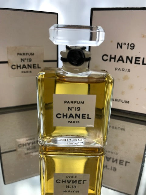 chanel parfum no 19 vintage