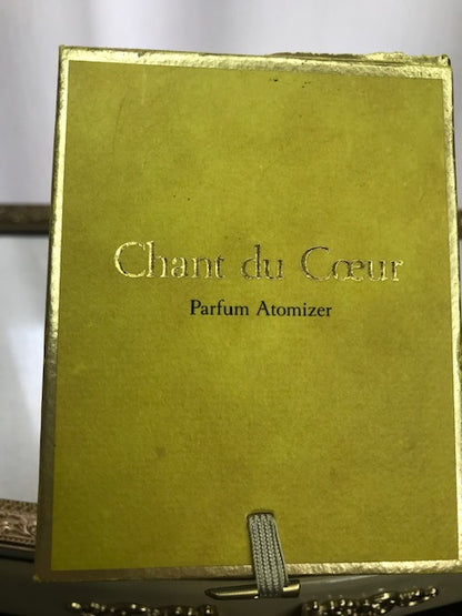 Chant du Coeur Shiseido pure parfum 7,5 ml. Splendida custodia dorata. Sigillato. Pieno. Ottimo!