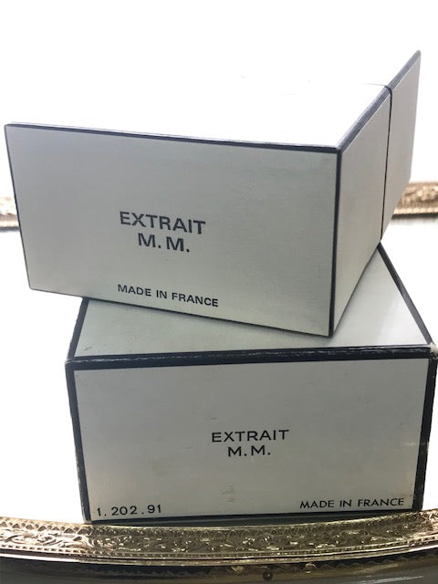 Chanel No 19 extrait 2 oz (M.M.). Rare vintage 1971 original. Sealed