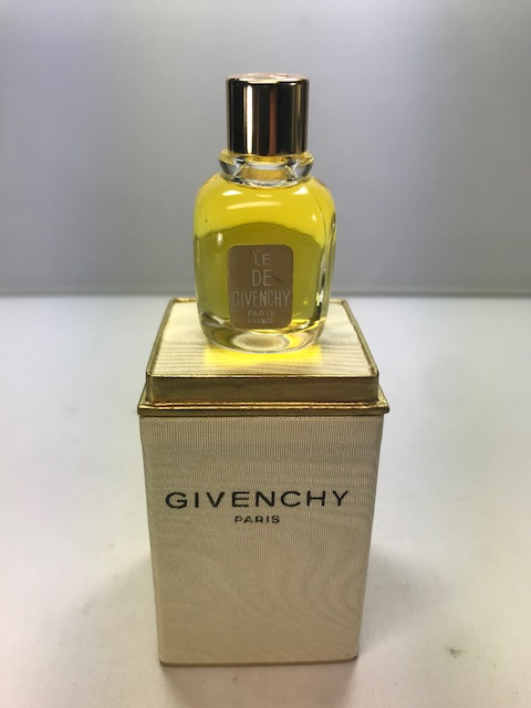 Le de Givenchy pur parfum 7,5 ml. Rare, vintage années 60. Scellé