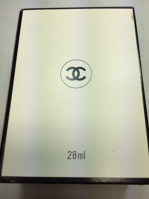 Chanel No 19 pure parfum 28 ml. Rare vintage 1970s. Sealed -
