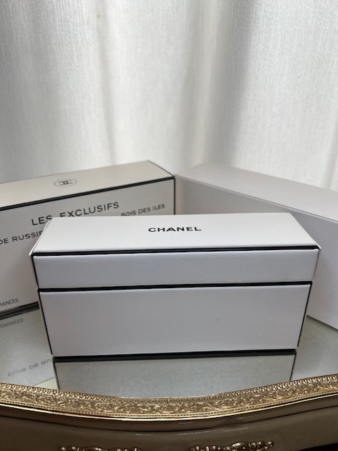 Chanel parfums set Bois des Iles, Gardenia, Cuir de Russie (7,5 ml extrait x 3). Sealed bottles