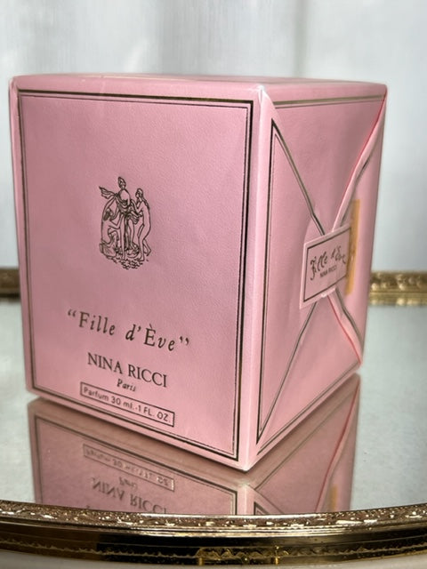 Fille d'Eve Nina Ricci pure parfum 30 ml. Vintage 1970s. Lalique crystal bottle.