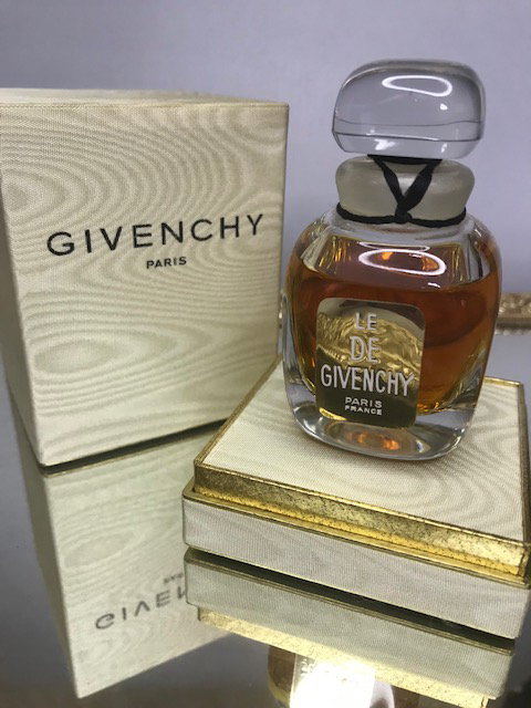 Le de Givenchy pur parfum 30 ml. Extrêmement rare, original 1957. Flacon en cristal. Scellé.